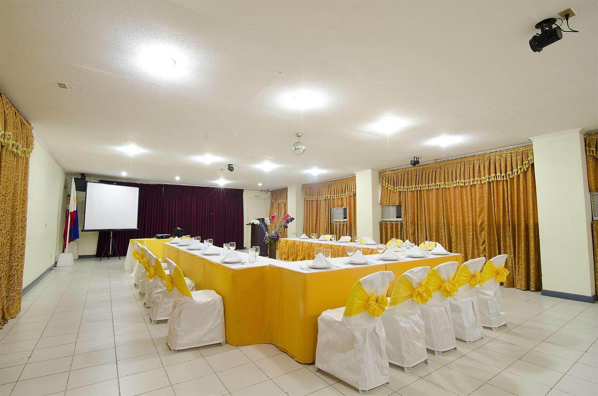 Asia Stars Hotel Tacloban Exteriör bild
